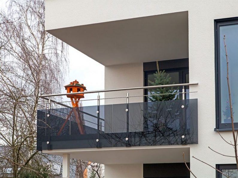 Moderne Gelander A Schmiede